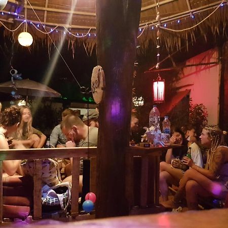 Slacklines Hostel Koh Lanta Luaran gambar