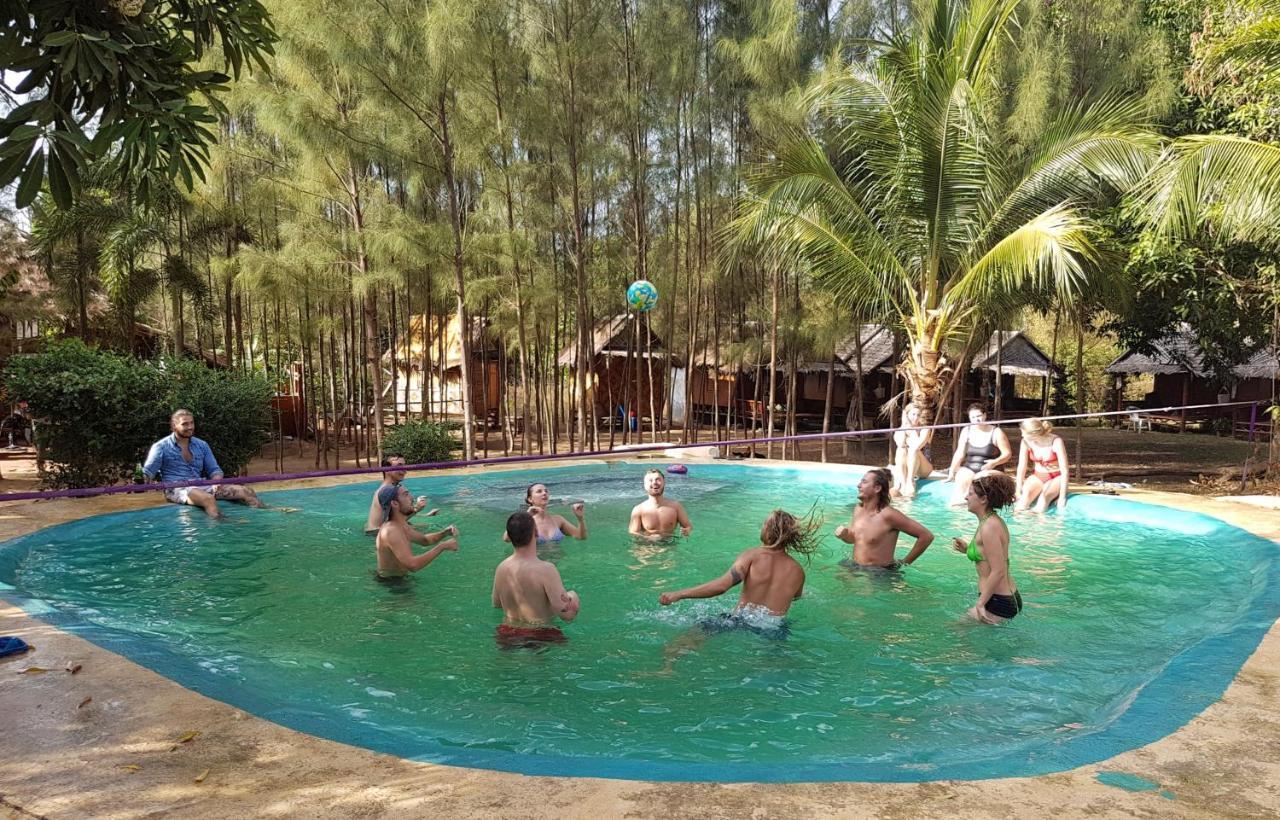 Slacklines Hostel Koh Lanta Luaran gambar